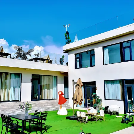 Yixi Xiaoju · Starry Sky Courtyard · Light Luxury Sojourn Guesthouse (Tekes Bagua City Branch)