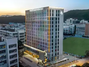 Yeste International Hotel (Xiamen Haicang Maqing Road)