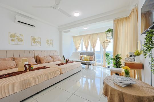 Cozy Homestay #IOI City Mall #Putrajaya #17 Pax Hotels in Puchong