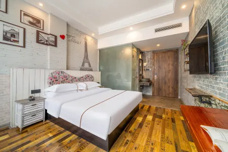 Yiwu Jingjing Art Hotel (International Business City) Отели рядом с достопримечательностью «Jinhua Qilu Mountain»