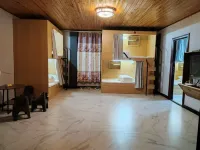 Manghong Hostel
