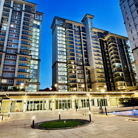 Kuching City Center Riverine Apartment With Balcony & City Views