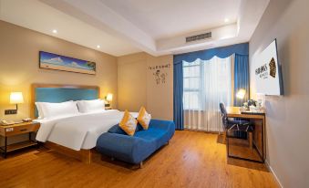 Yiyi Hotel (Chengdu West Railway Station Peifeng Road Subway Station)