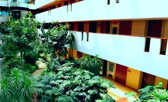 Airport Hotel