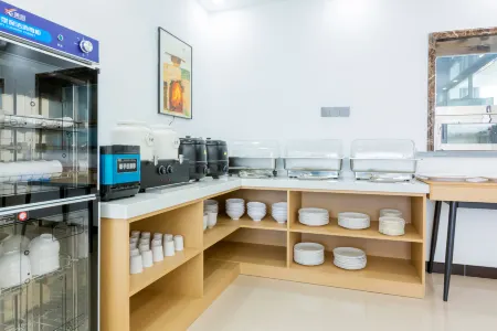 "Home Inn Yiju Hotel"