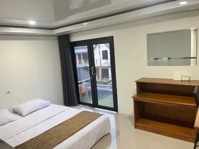 Grand Wijaya Hotel dan Villa Sarangan Hotel dekat KAMPUNG SUSU LAWU SINGOLANGU