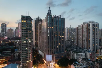 Yilong Ruige Apartment (Dafosi Temple Branch, Beijing Road Pedestrian Street, Guangzhou) Hotels near Wanda Plaza