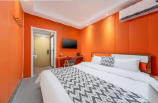 M hotel Hotels near Qianfo Mountain Scenic Area