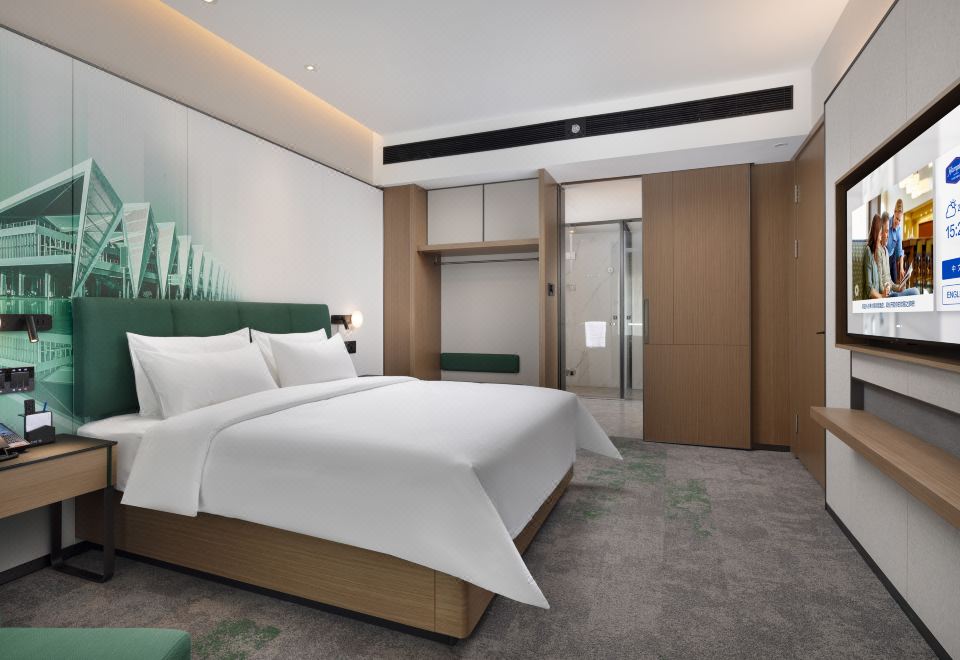 1. 햄튼 바이 힐튼..