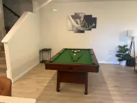 Luxurious 4 Bed Duplex Getaway! Hotels in Denton