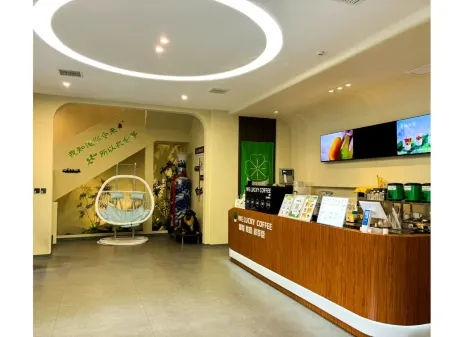 Zhongfa Homestay (Tianjin Eye Dabei Zen Temple) Отели рядом с достопримечательностью «Dabei Temple»