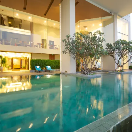 Jasmine Resort Bangkok Отели рядом с достопримечательностью «Станция надземного метро Phra Khanong»