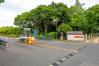 Yunhe Yebao Hotel (Shaoxing Olympic Sports Center Branch) - parking