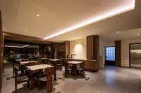 Hailuogou Yunman Warm Resort Hotel - breakfast
