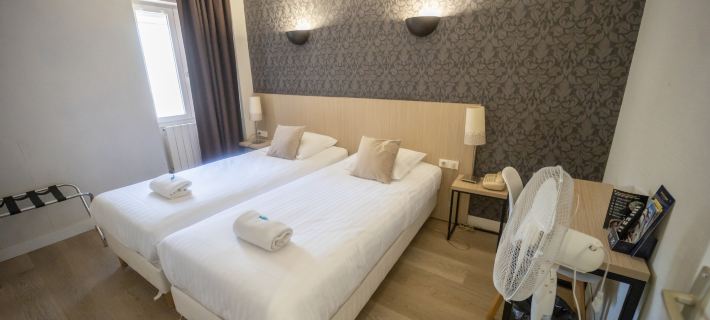 Hôtel de Troyes Отели в г. Труа