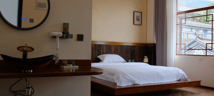 Zhijian Mountain Lodge Hotels in Heqing County