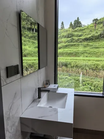 Shoreline Lodge Отели рядом с достопримечательностью «Yangtianhu Grassland»