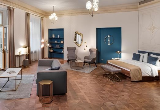 Golden Angel Suites by Adrez