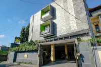 RedDoorz @ Kerta Dalem Sidakarya Hotels near Sidakarya