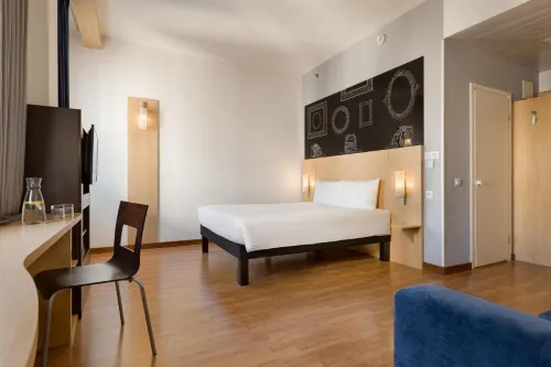 Ibis Kyiv City Center فنادق في كييف