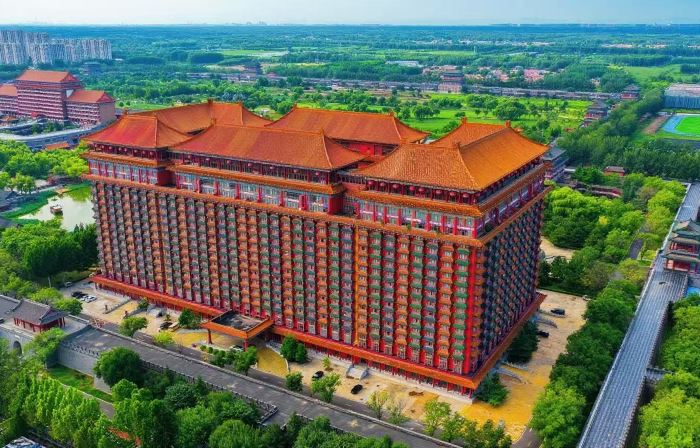 Niya Royal Hotel (Xianghe Yicheng Daming Fantasyland Scenic Area)