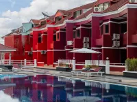 Arawana Regency North Pattaya Hotels near Wat Sutthawat