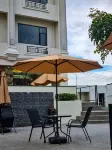 Man Tony Hotel Pattaya Hôtels à proximité de : Gare routière de Pattaya