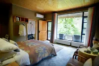Pingwu Huajian Banshan Homestay Отели в г. Пинву
