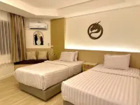 Dragon River Avenue Hotel di 