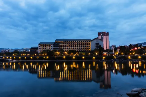 Tianyao Hotel - parking