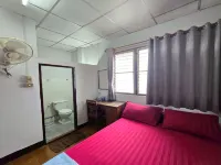 Tapae Inn Hoteles cerca de Mercado de Sompet