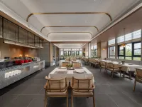 Xihe Hotel (Pangdonglai Angel City) Hotels in Xuchang