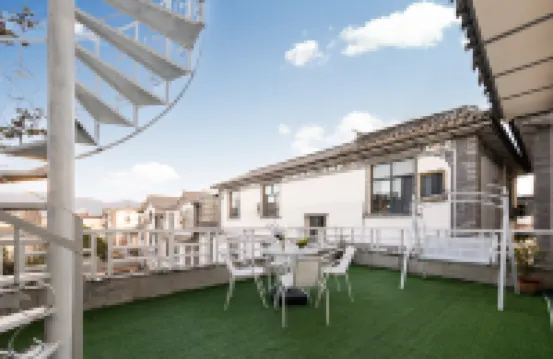 Dali Rongyuan Homestay (Erhai Caicun Branch) Hotels near Cai Village