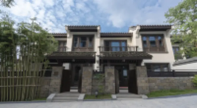 Mingqing Shiliuyuan Qulu Homestay