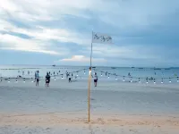 The Sky & Sea Koh Larn Hotels near Tawaen Beach