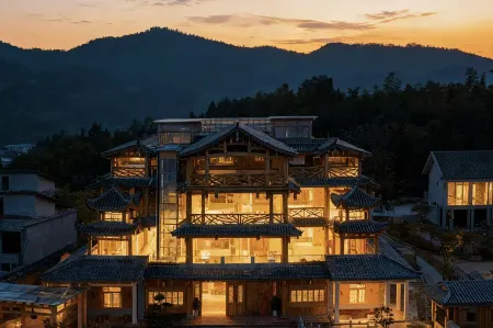 Shunan Courtyard Homestay (Southern Sichuan Bamboo Sea China Giant Panda Courtyard) Отели рядом с достопримечательностью «Southen Sichuan Bamboo Sea»