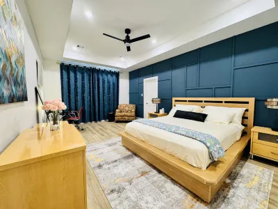 Your cozy spacious home awaits, near downtown 北休斯頓住宿飯店