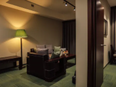 โรงแรมดัสตาน อัคโทเบ โรงแรมในอักเตอเบีย 