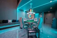Bobi Xiong E-sports Hotel