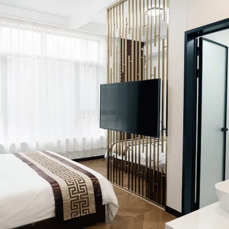 Jingruihe Chinese Inn (Pingyao Ancient City South Gate Tourist Center)