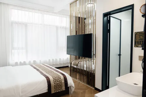 Jingruihe Chinese Inn (Pingyao Ancient City South Gate Tourist Center)