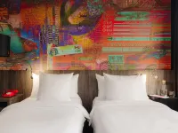 Leonardo Hotel Eindhoven City Center Hotels near Stratum
