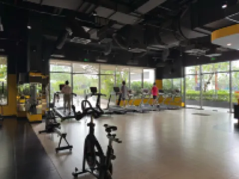 Lang Retreat Apartment - Resort Pool & Elite Gym