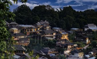 Xishuangbanna Jinghong Xichishangwan · Leisure Resort Hotel