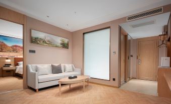 Vienna Hotel (Haikou Meilan International Airport T2 Terminal)