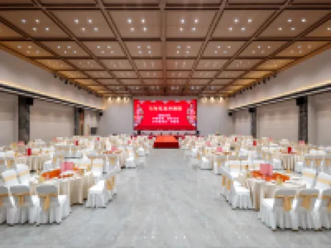 Luoding Star Hotel Hotel di Luoding