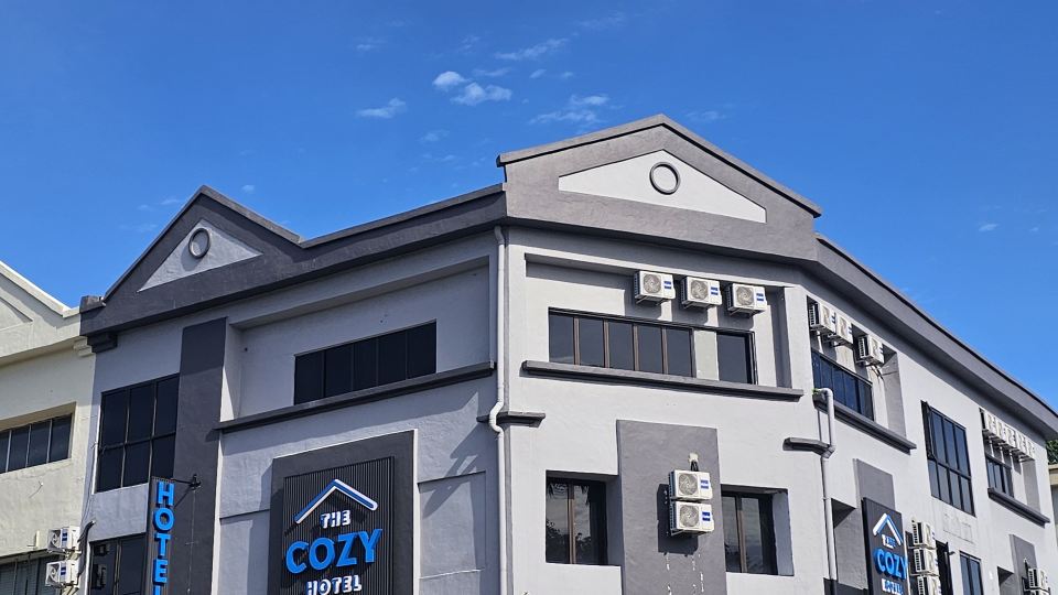 The Cozy Hotel