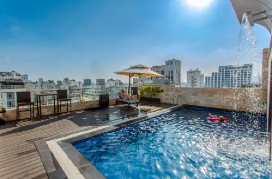 Richico Apartments and Hotel