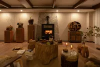 Qiaomu Family · Axiangge Country Retreat Naxi Culture & Art Collection Ultra-Luxury Boutique Stay - Ocean View