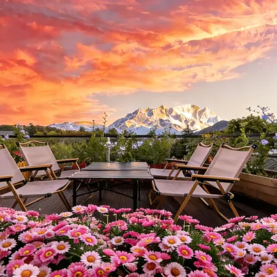 Lijiang Yanteng Yipin Homestay (Gucheng South Gate Branch) Hotels near Baisui Bridge